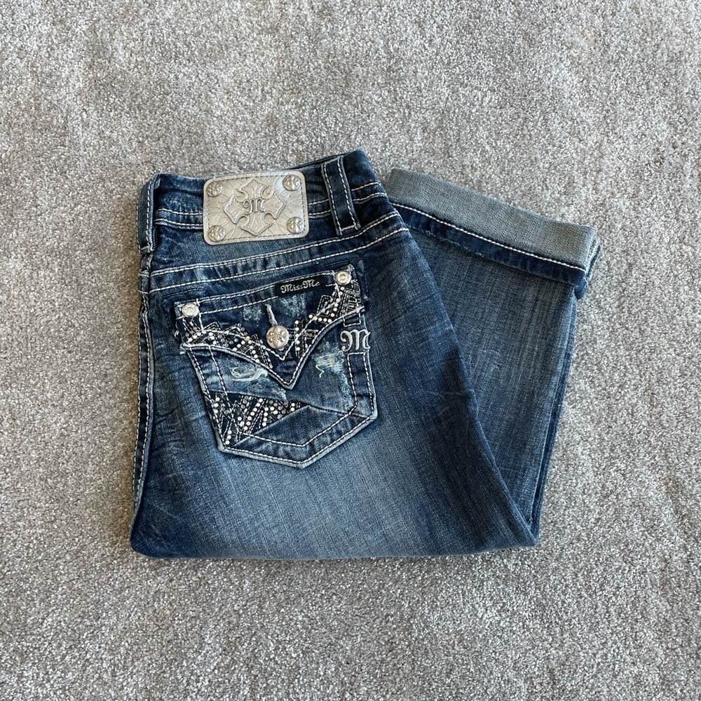 Miss Me Distressed Mid-Rise Easy Crop Capri